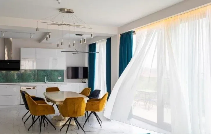 2–3 Rooms
